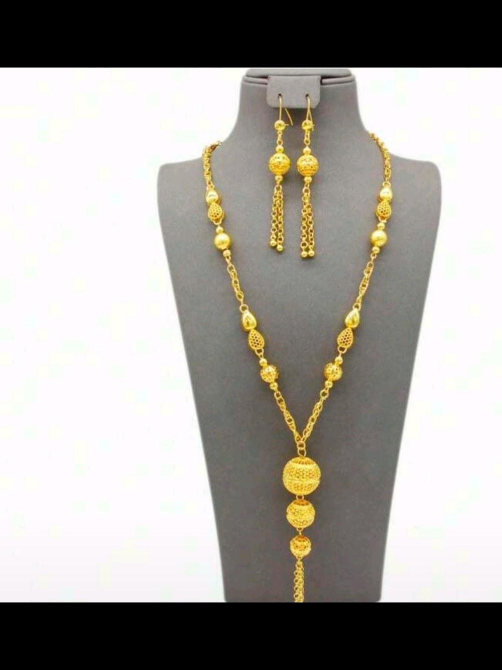 Gold-Tone Women’s Necklace & Earrings Set